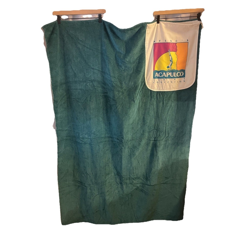 Vintage large 65X45 Green Beach Towel Aflac,s Acapulco 1991 Convention W. Pouch‎